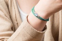 Pulsera de piel "Navy" con ADN mascota para mujer verde azul detalle