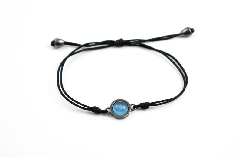 Pulsera de plata oxidada "Helix" con ADN mascota azul